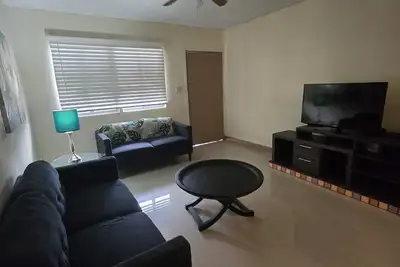 Image de Beautiful Newly Renovated 2 Bed/1bath