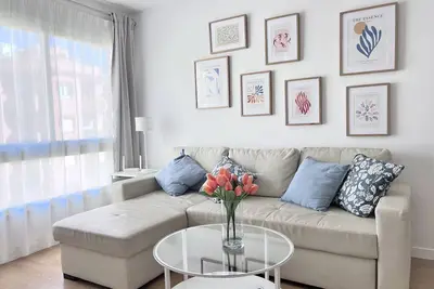 Image de Appartement-Confort-Sdb privée avec baignoire-Vue ville-Palo 1