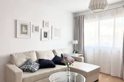 Image de Appartement-Confort-Sdb privée avec baignoire-Vue ville-Palo 2