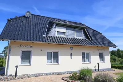 Image de Mr: Semi-detached house Meeresbrise with terrace and barrel sauna - Semi-detached house