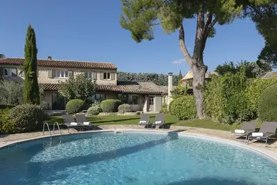 Image de Le mas avec piscine chauffee