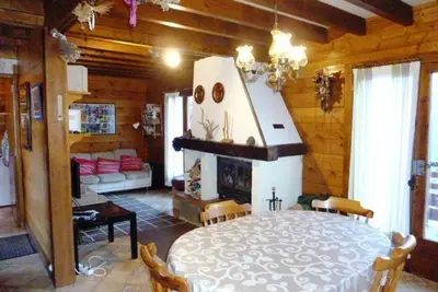 Image de Chalet cosy à Arette avec cheminée, terrasse, et tout confort pour 6 personnes