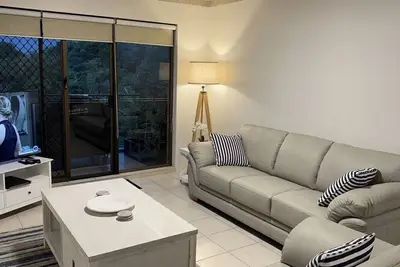 Image de Oceancrest 12 on the Forster beachfront.