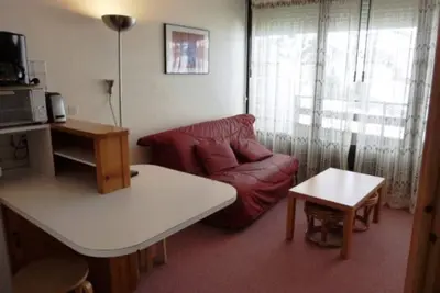 Image de Studio 4 pers avec balcon sur les pistes, parking gratuit, casier à skis et kitchenette aménagée