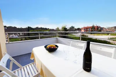 Image de New Apartment for 4 people (1 bedroom) - Umag - 1 floor