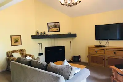 Image de Spacious, Family-Friendly Getaway w/ Full Kitchen & Fireplace