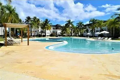 Image de 2bd groundfloor apt in beachfront resort, golf course/tennis/basket/gym/pool!