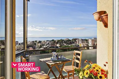 Image de Homey Seaview Apartment by Wonderful Italy
