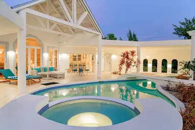 Image de Piccolo Ponte 3 Br Caribbean Villa. Pool & Hot Tub. Canal front, Sup, Bikes.
