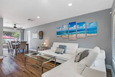 Image de Gorgeous Heated Pool House Near Gulf Beaches!