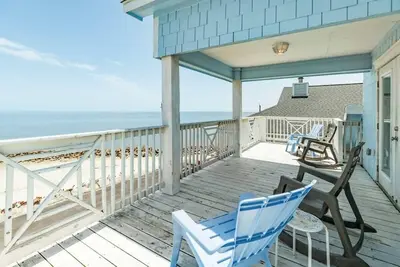 Image de Direct Oceanfront, Sunrise And Sunset Decks!