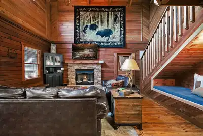 Image de Mama Bear's Retreat- Near Water Park, Distillery & Great for Families
