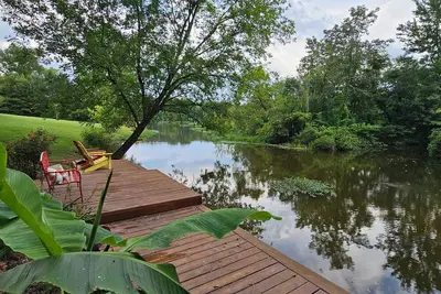 Image de Your private cove awaits! \nRecharge and reconnect on Lake Tillery.