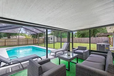 Image de Stunning Heated Pool House Close to Tampa & Casino