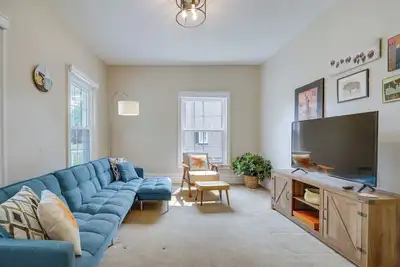 Image de Charming & Historic Buffalo Home w/ Private Deck!