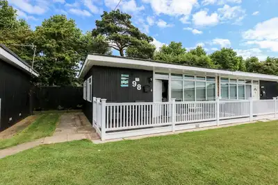 Image de 98 Cherry Park, pet friendly, with a garden in Chapel St Leonards