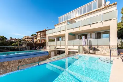 Image de Alcanada B By home villas 360