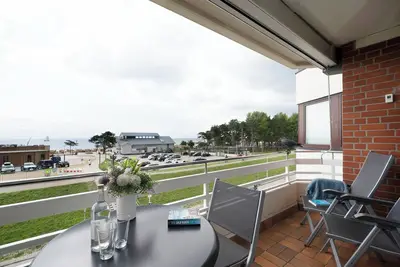 Image de Dünenblick holiday apartment with balcony in the Belvedere house in Grömitz