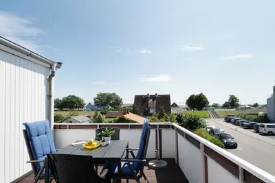 Sun deck apartment with balcony at Haus Sonneninsel in Grömitz