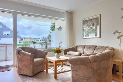 Vacation apartment 12 with balcony in Haus Strandburg in Grömitz