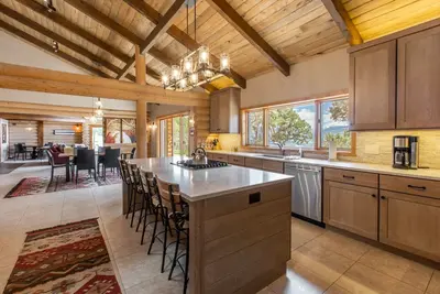 Image de Mountain Retreat with Spectacular Views - Access to Trails Str2025-060