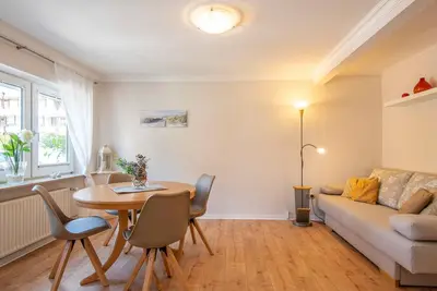 Vacation apartment Heckenröschen with terrace in Grömitz