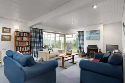 Image de Stunning River Views, Tranquil Split-Level House, Private Garden & Parking