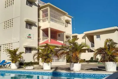 Image de 1bd Guest-friendly condo walking distance to restaurants/shops/clubs