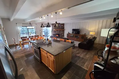 Image de Spacious, creekside, ground-level unit near Main Street!