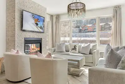 Image de Modern/Contemporary Beaver Creek - 3 Bedroom/3 Bath Condo