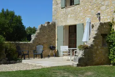 Image de One Bedroomed Cottage Surrounded By Over 6 Acres of Breath-taking Scenery