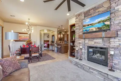 Image de Coral Springs Resort B8, Sleeps 9, Beautiful Complex Amenities with Pool and Bbq