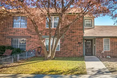 Image de Charming Townhome with Three Master Suites