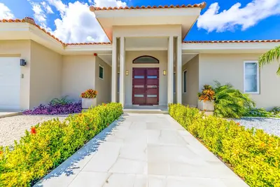 Image de Villa Bella in the ❤️ of Palm Beach