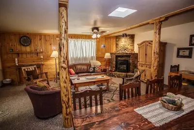 Image de Encanto Lodge - Downtown Chama 1 Block From Train
