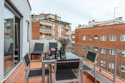 Image de Appartement lumineux et récemment rénové, avec deux terrasses pour 4
