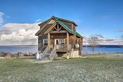 Image de Cayuga Lake Cabin in Romulus < 1 Mi to Wineries!