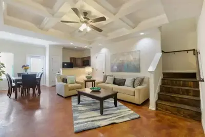 Image de 20% Off Updated 3br 2. 5bth Townhome - Pet-friendly - Fast WiFi-Driveaway Parking