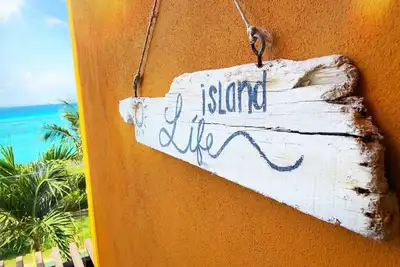 Image de Isla Sunset Rentals 🏝 Oceanfront 🏝 fabulous views 3 beds 2 bathrooms