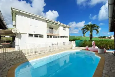 Charmant appartement avec piscine