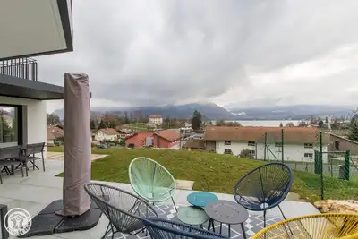 Image de appartement Ire  4 étoiles vue lac et montagnes