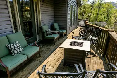 Image de The View, mountain side home in Massanutten Resort