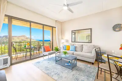 Image de High-rise condo w/ lanai & views