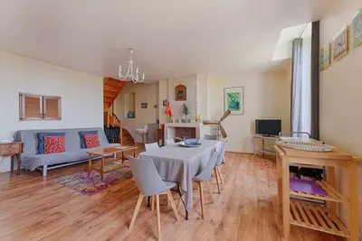 Gîte au Château Turgot avec superbe vue