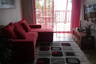Appartement avec terrasse(salon de jardin, vue mer)
