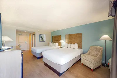 Image de 8th-floor oceanfront studio with central Ac, breakfast, pool, & hot tub