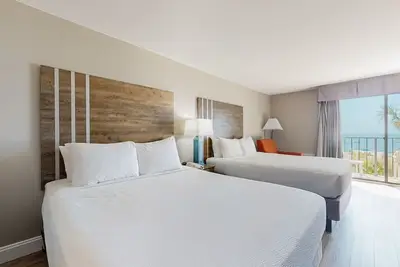 Image de 2nd-floor oceanfront studio with Ac, pool, & lazy river