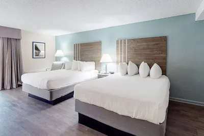 Image de 2nd-floor studio with Ac, pool, lazy river, hot tub & balcony