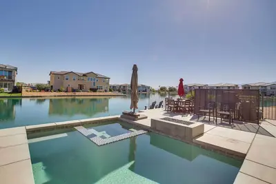 Image de Lakefront Indio Villa: Private Pool & On-Site Golf
