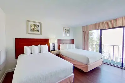 Image de 3rd Floor Partial Coast View Studio w/ Ac, Pool/Hot Tub, WiFi